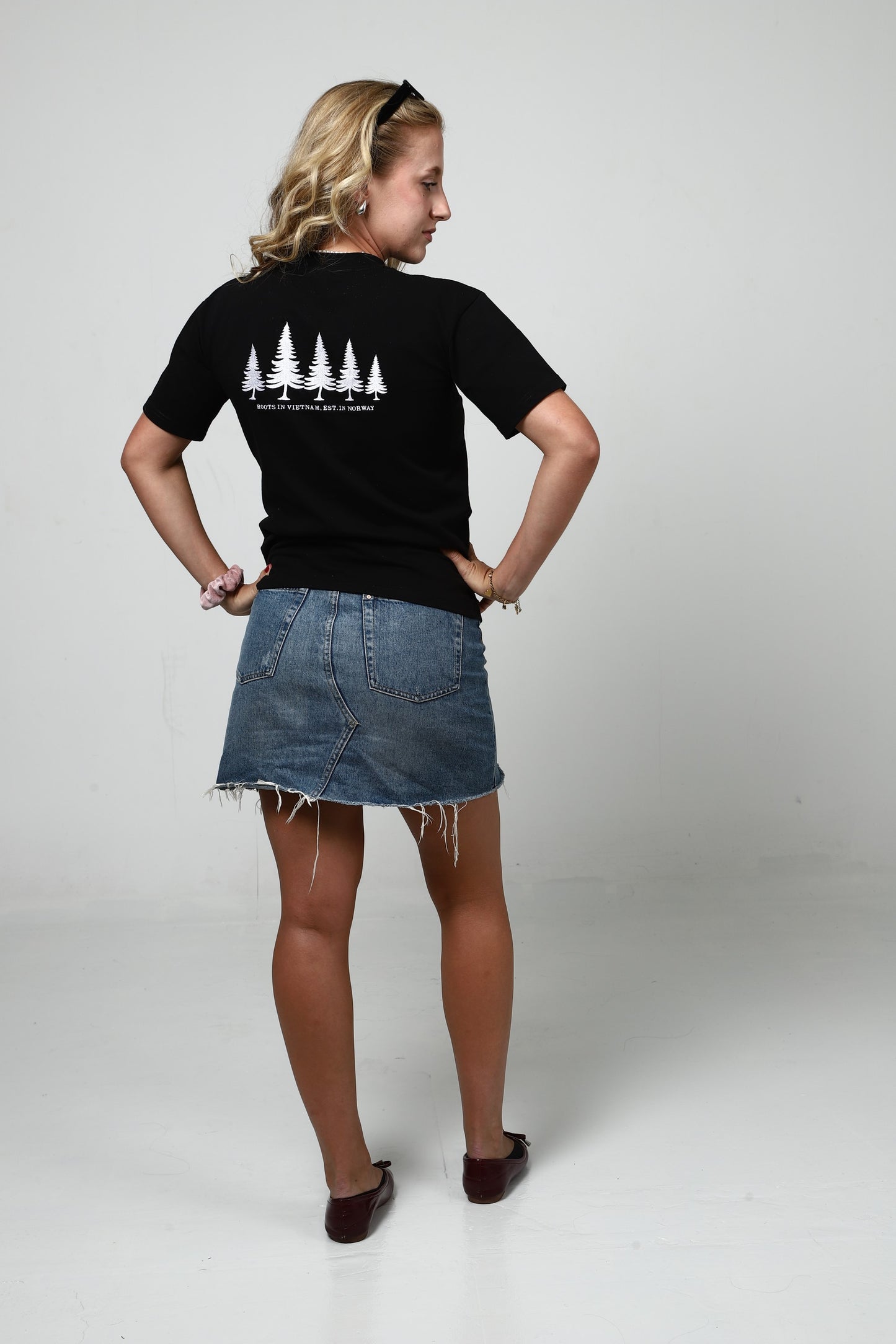 Embroidery Tee Black